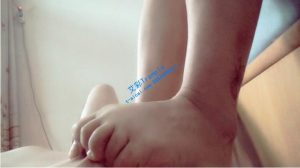 小莜裸足踩裆舔脚踩肚子虐乳-97LZTD-2727
