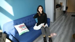 女神范甜美少女高筒靴里面的薄丝脚丫真白嫩-97LZTD-19177477